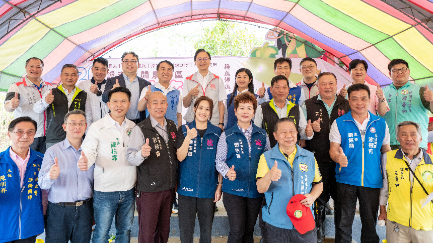 溪海休閒農業區西瓜節  張善政邀市民體驗種瓜樂趣...