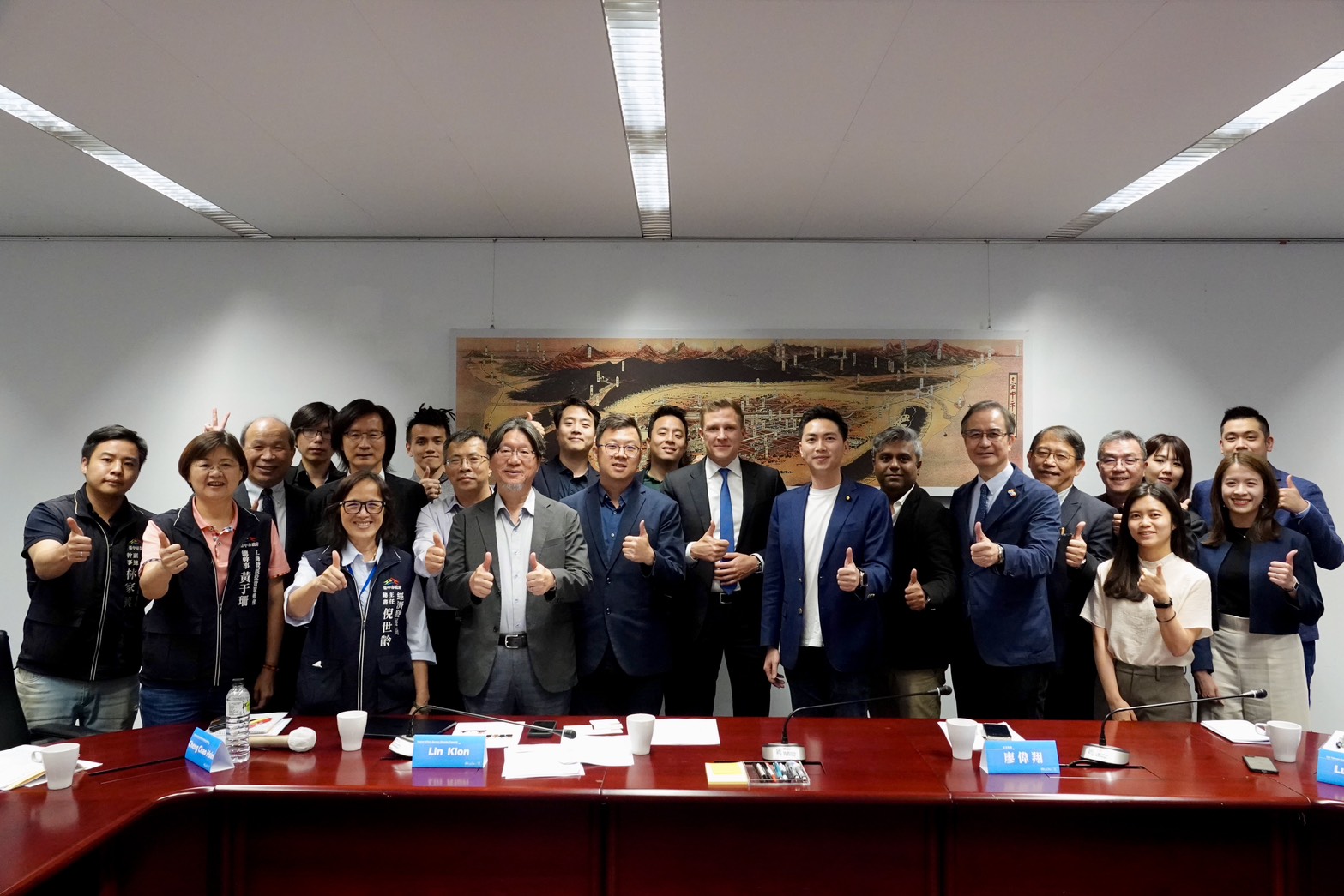 矽谷科技新創TFH拜會   中市府攜手大學推進智慧台中...