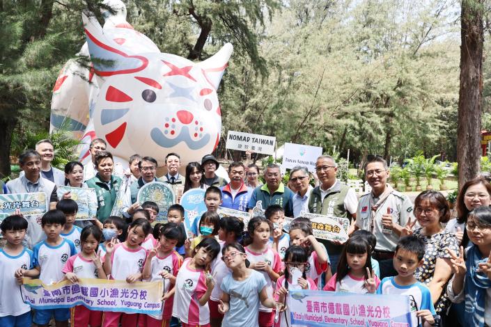 「2025漁光島生活節」5/3-5/11登場  %E9民眾登島「放空」 %E9...