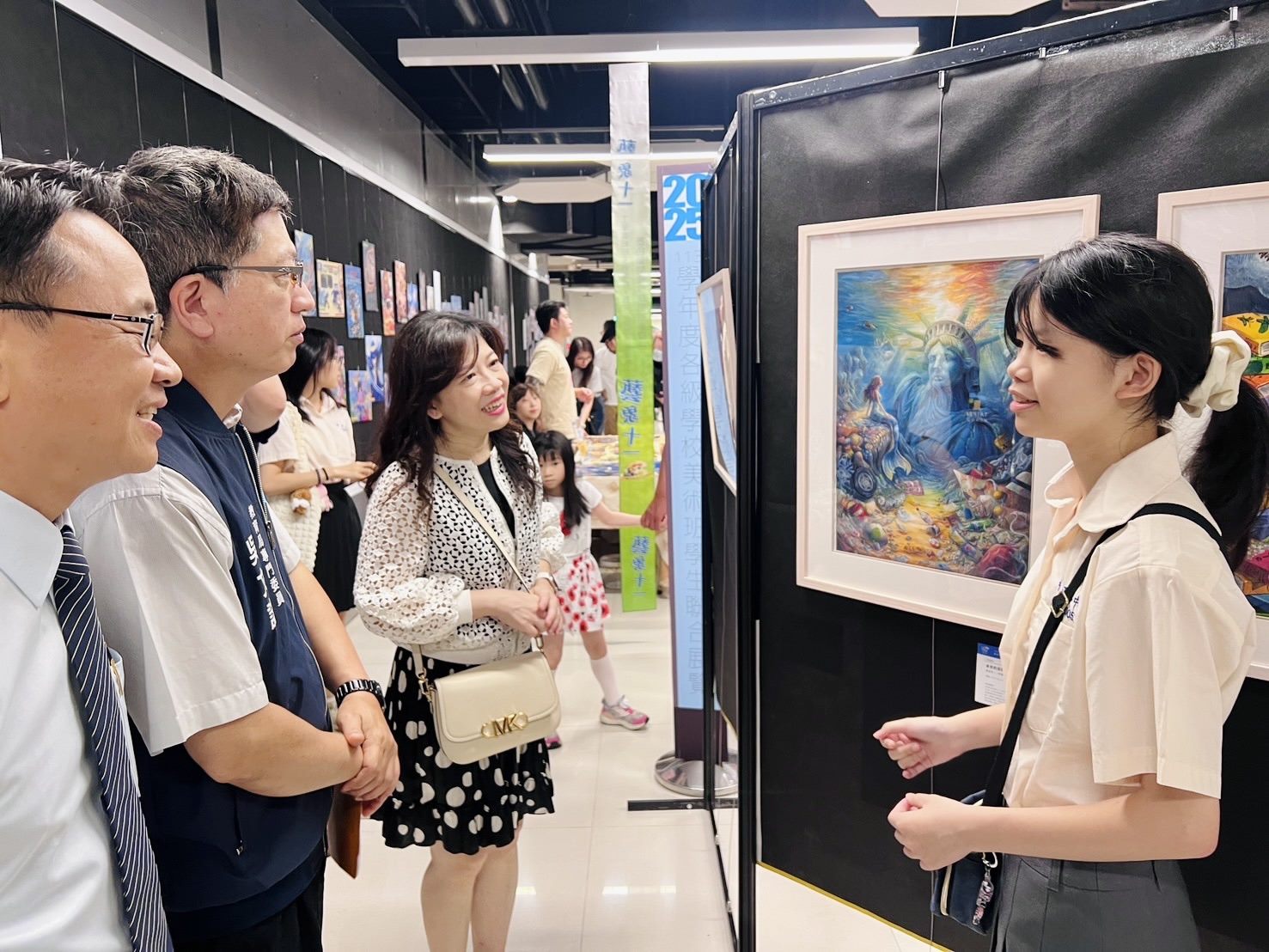 北市11校美術班聯展「藝象十一」松山機場盛大登場...