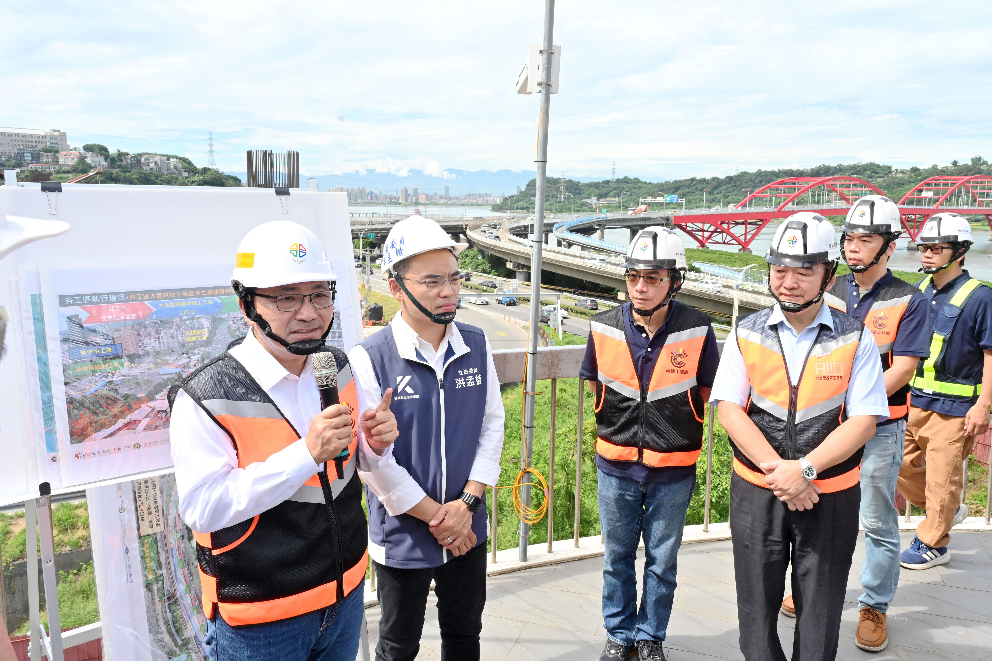 視察淡水交通建設工程 侯友宜：淡北道路118年通車、淡江大...