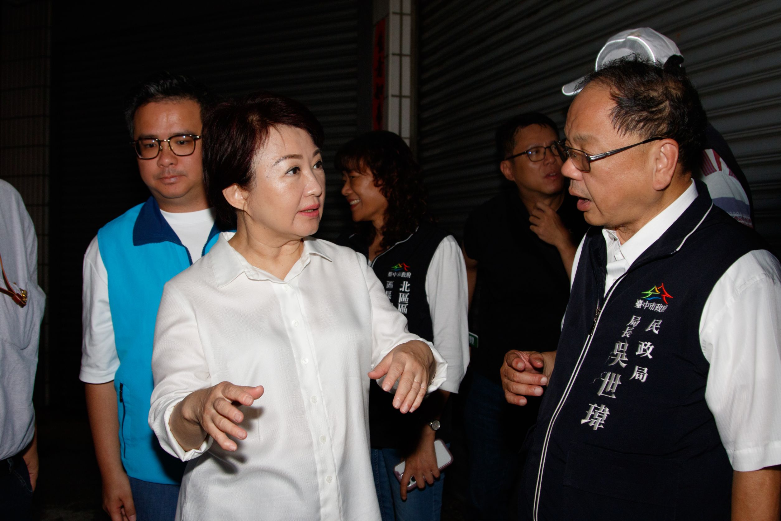 急雨積淹水20分鐘消退  盧市長趕赴現場勘災