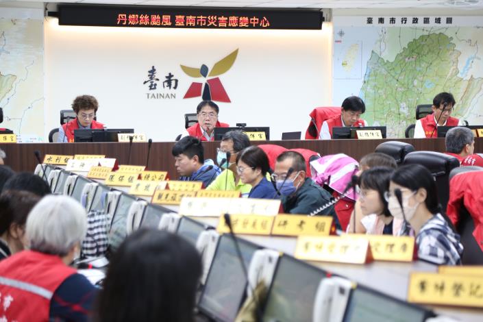 丹娜絲強風侵襲台南 黃偉哲：全力恢復市容及正常供電供水為首要目標