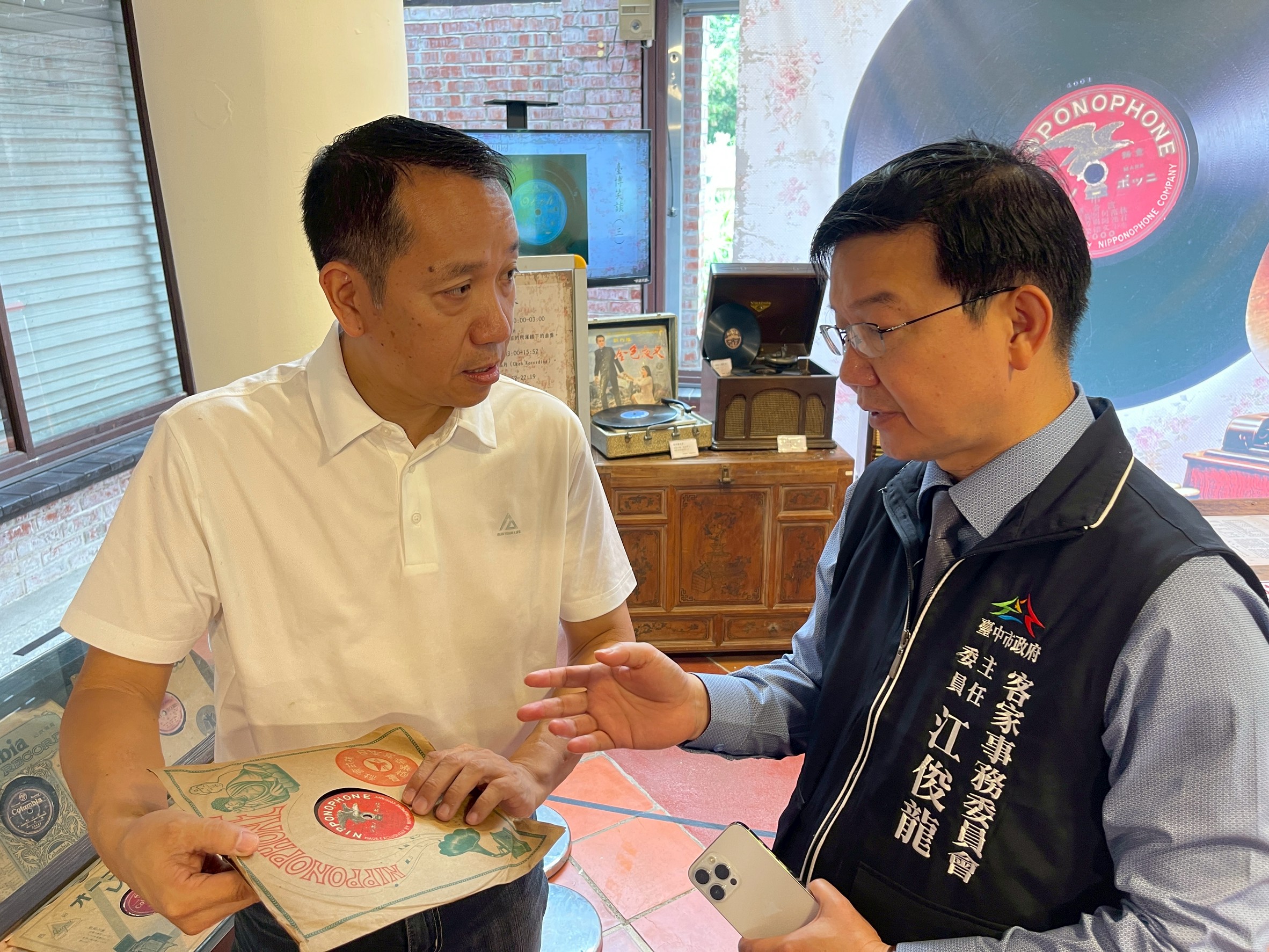 曲盤留聲細說台灣   穿越回顧客家音樂的歷史