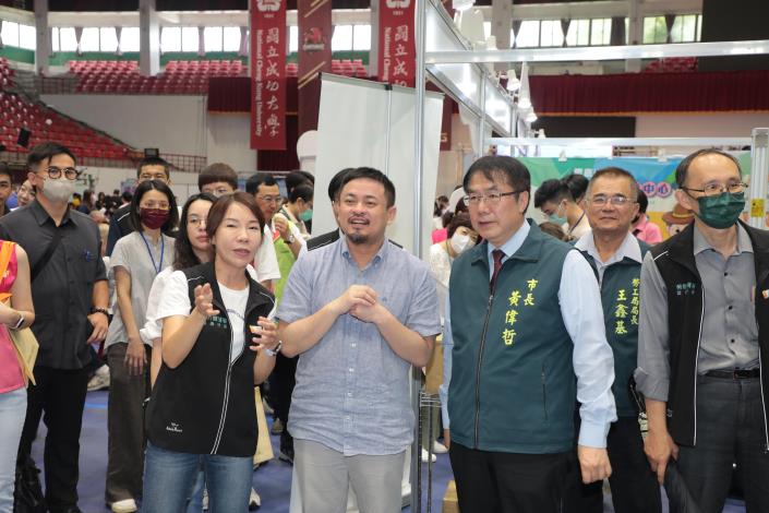 2025台灣就業通雲嘉南區就業博覽會登場...