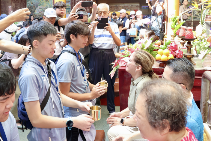 台南做16歲成年禮  巴拉圭公使之子跨海參與增添國際風采...