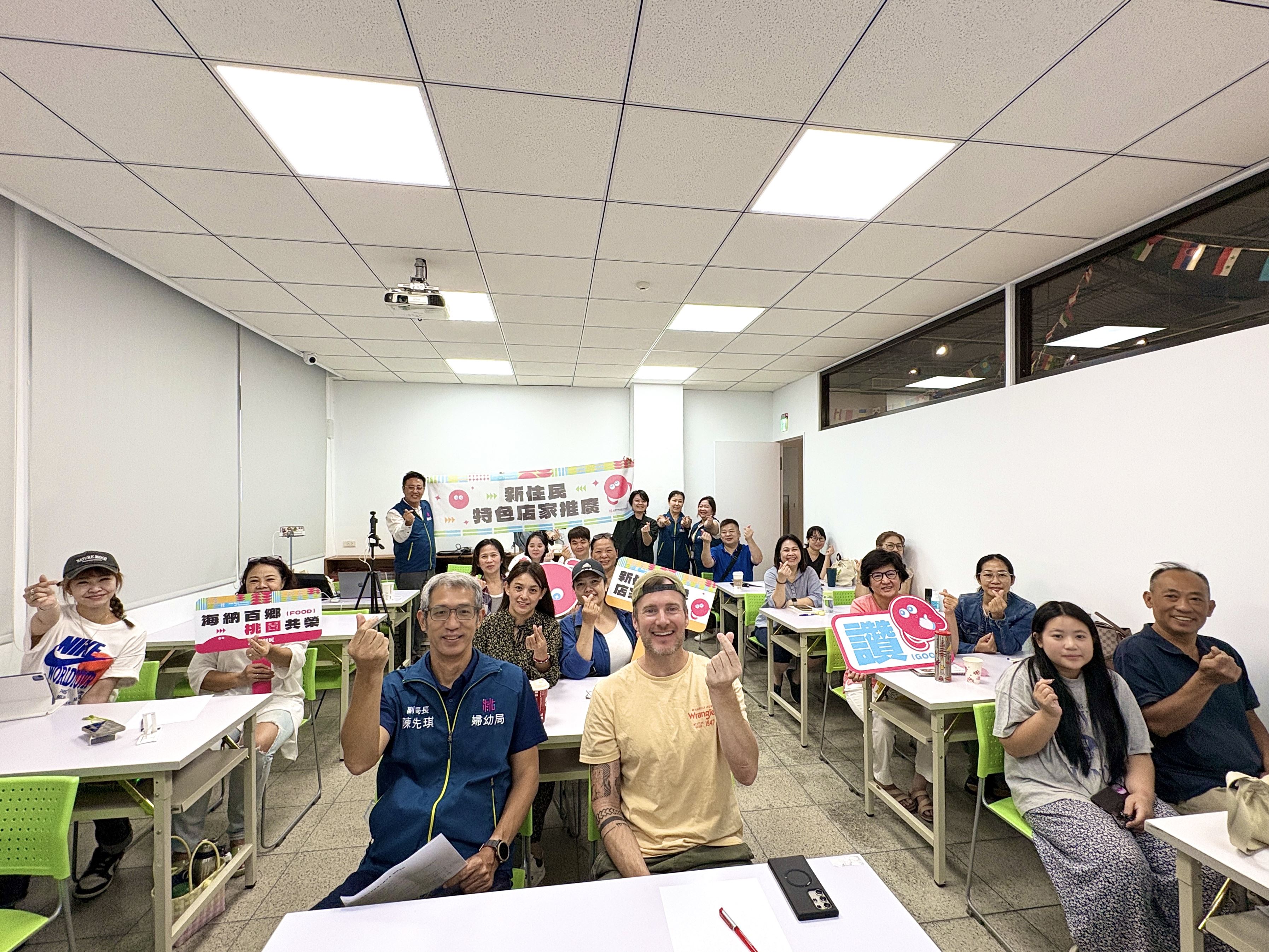 新住民特色店家美食吸睛   小小郵務士寄出跨文化情感明信...