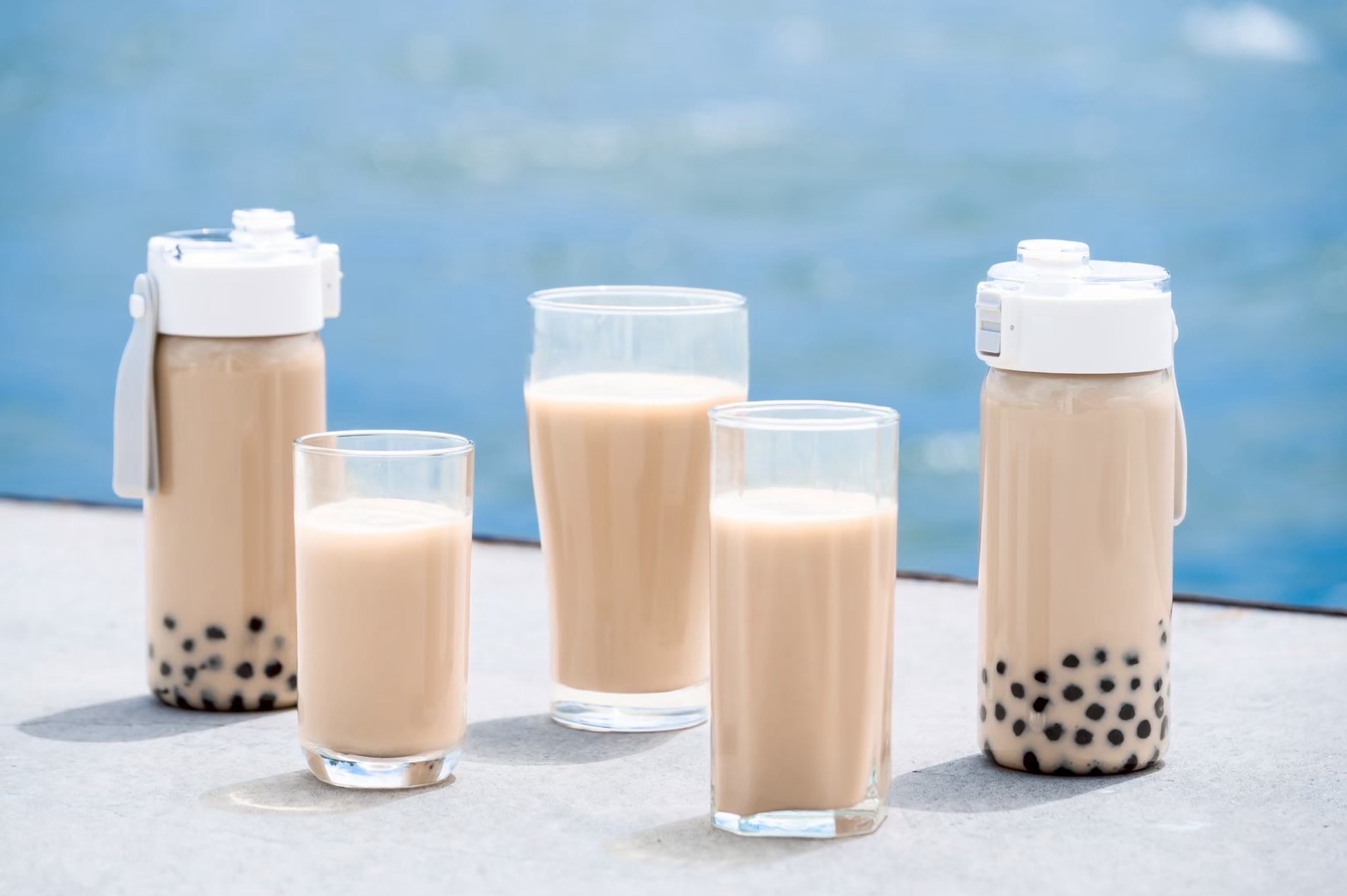 「2025高雄奶茶節」本週末甜蜜登場 70攤奶茶美食齊聚鹽埕 ...