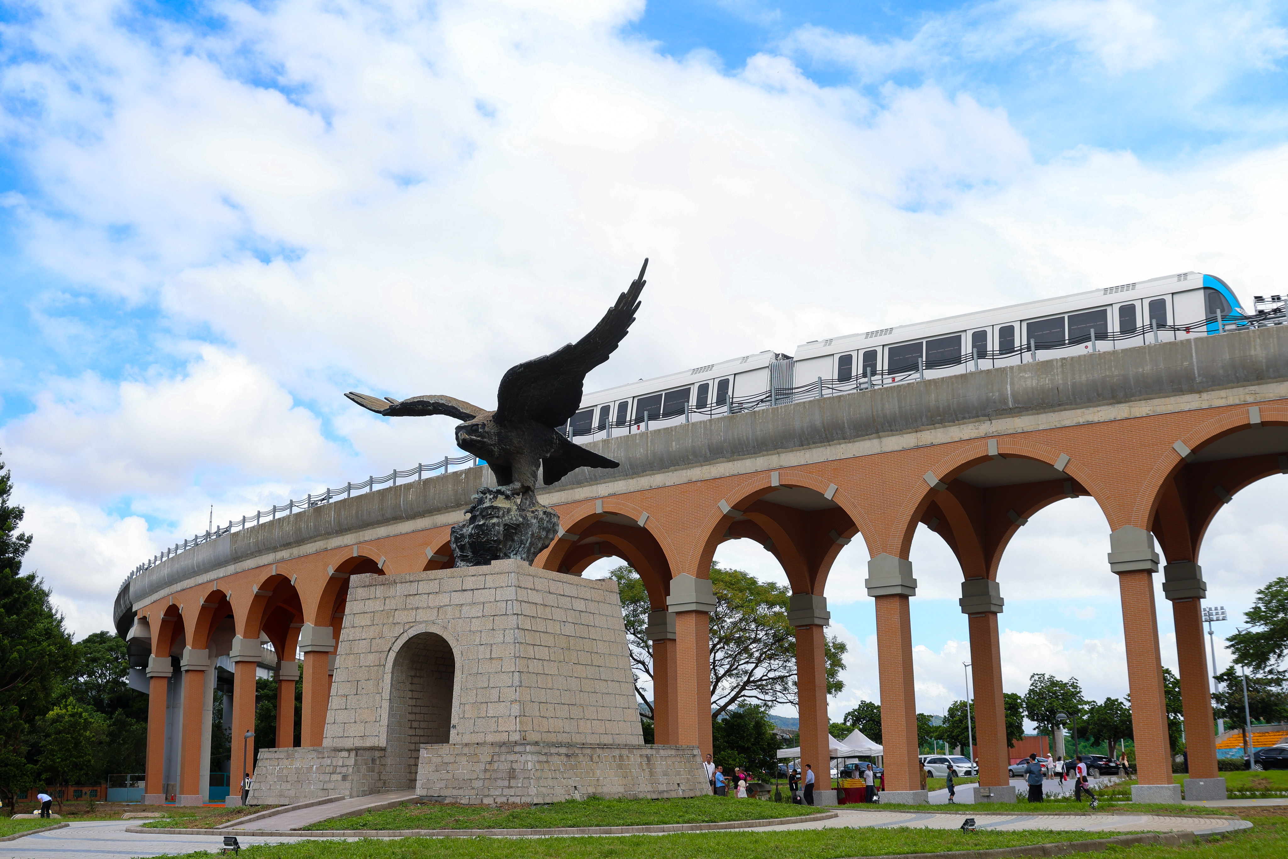打造全台唯一捷運“仿古拱橋”　侯友宜：三鶯線力拚年底...