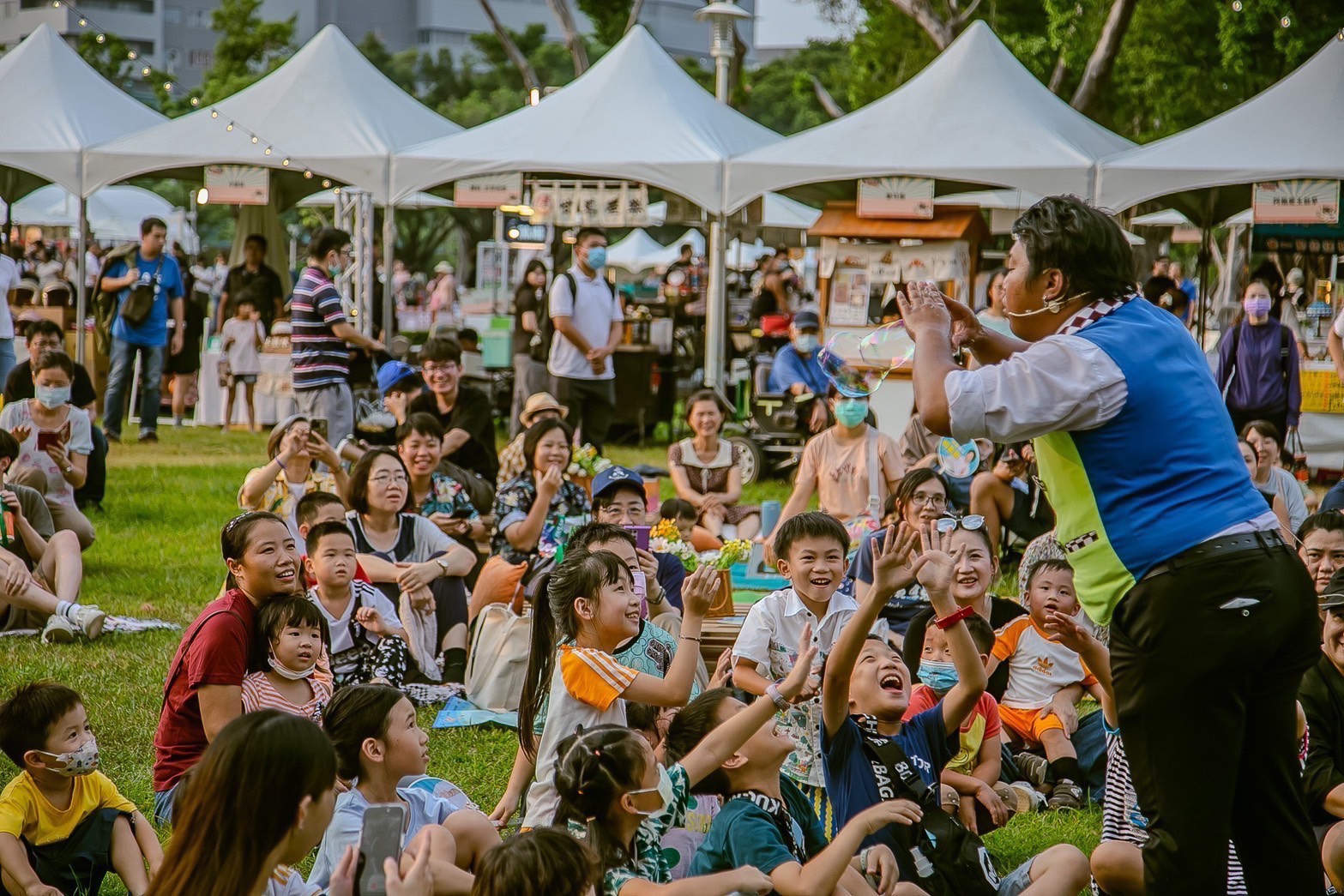 「鳳山復古野餐日」掀起草地懷舊風潮 吸引逾2萬人共度悠閒野餐時光