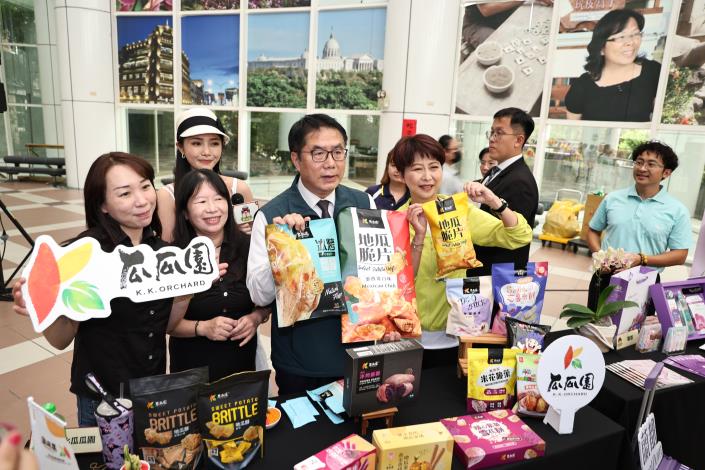 2025台南購物節啟動 50元就可抽現金88萬及百萬名車大獎...