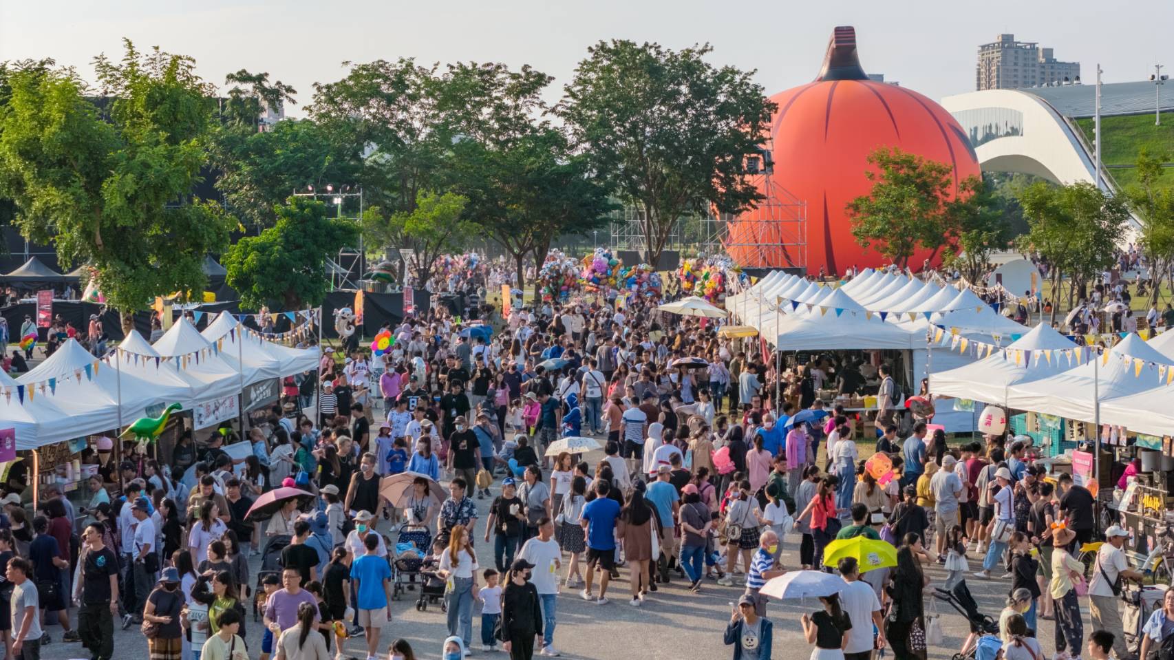 「2025高雄Wild Wild野生活」X「高雄萬聖節」 吸引60萬人次