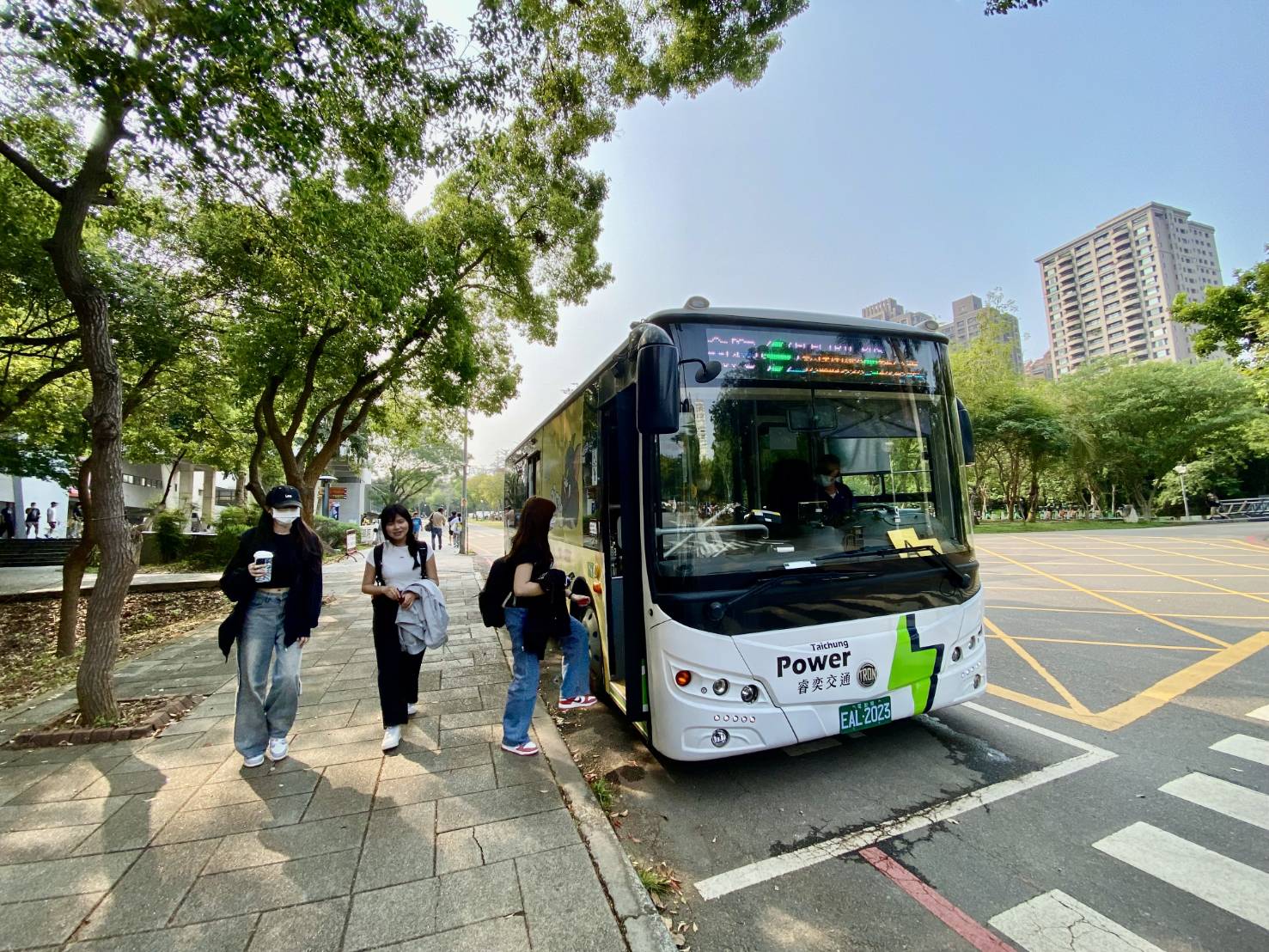 台中市民卡突破193萬張創新高　雙十公車吸引通學族　28條...