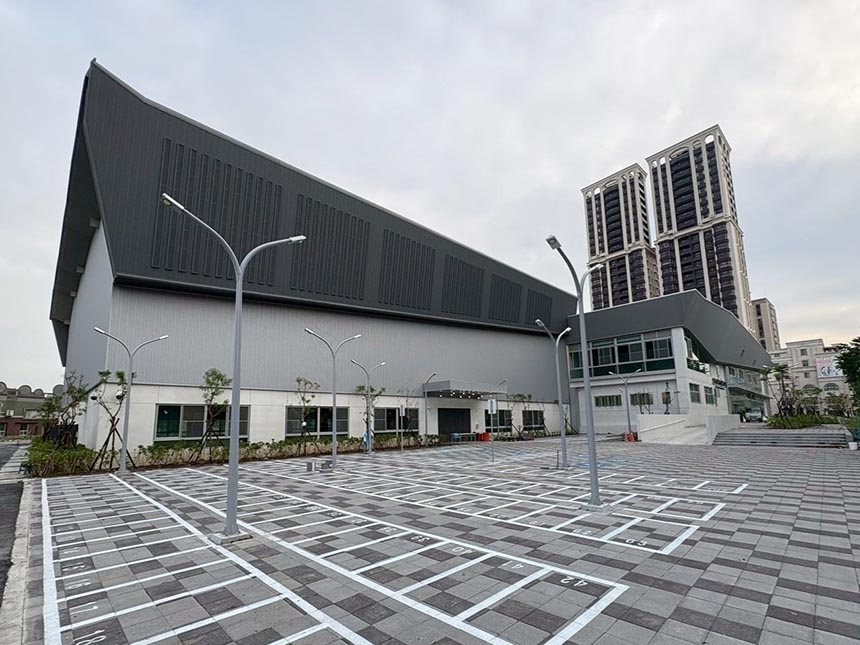 打造北高雄全齡建康新地標  楠仔坑運動中心完工...