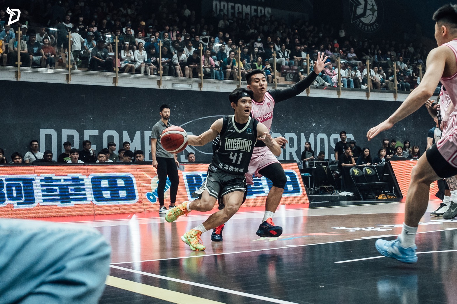 夢想家稱霸TPBL！台中主場逆轉勝率先晉級季後賽  %E9��動局�...