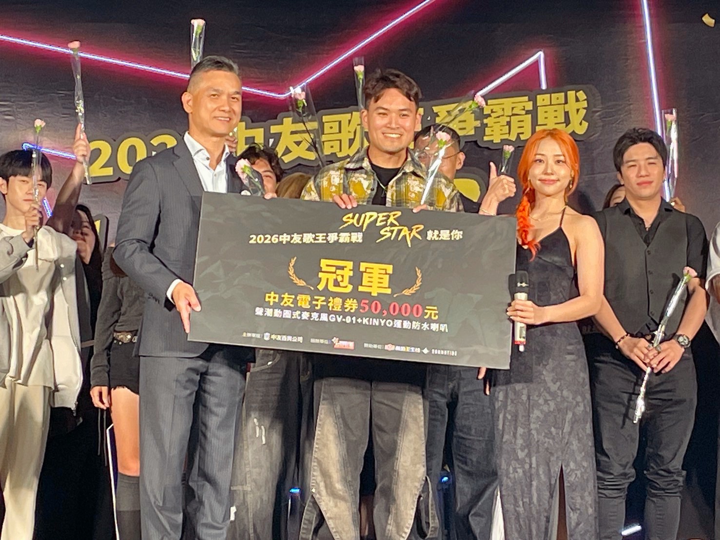 歌喉戰吸引超過千人觀賞 中友歌王爭霸狂吸百萬點閱...