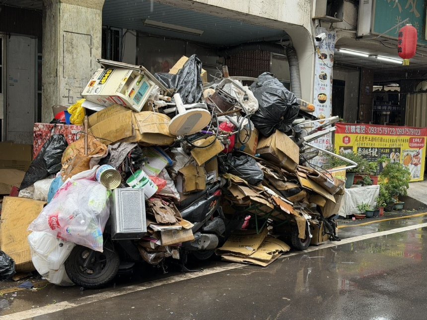 桃市府強制排除囤積髒亂點  蘇俊賓：將持續依法排除社區...