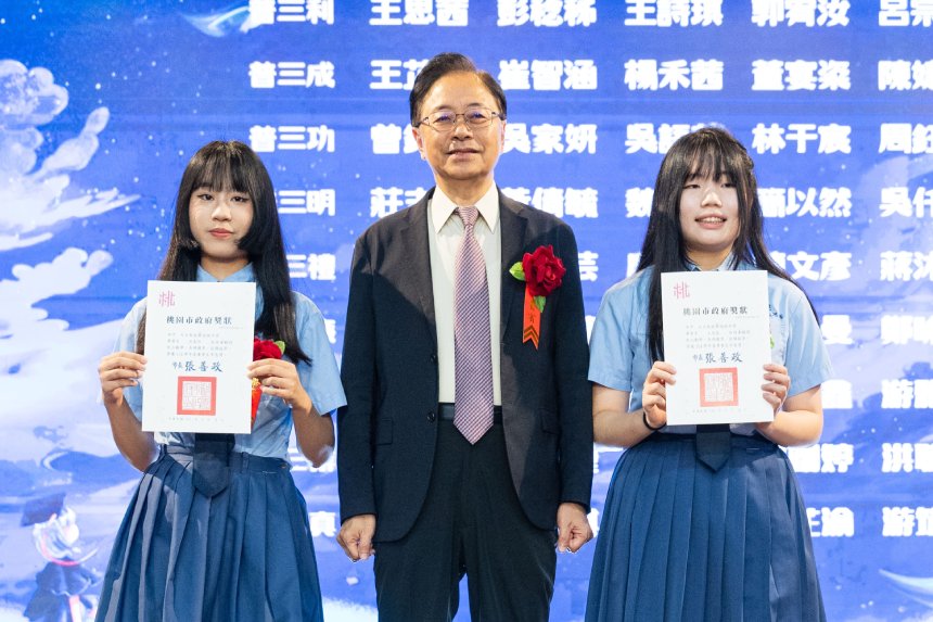 振聲高中2026畢業典禮  張善政勉學子善用AI迎向未來...
