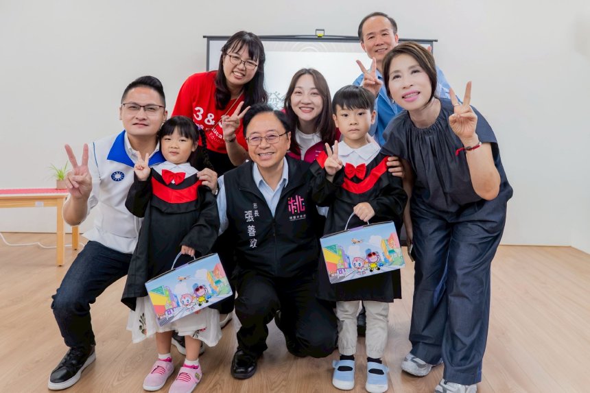 視察祥安非營利幼兒園  張善政：桃園2歲專班3年增至200班...