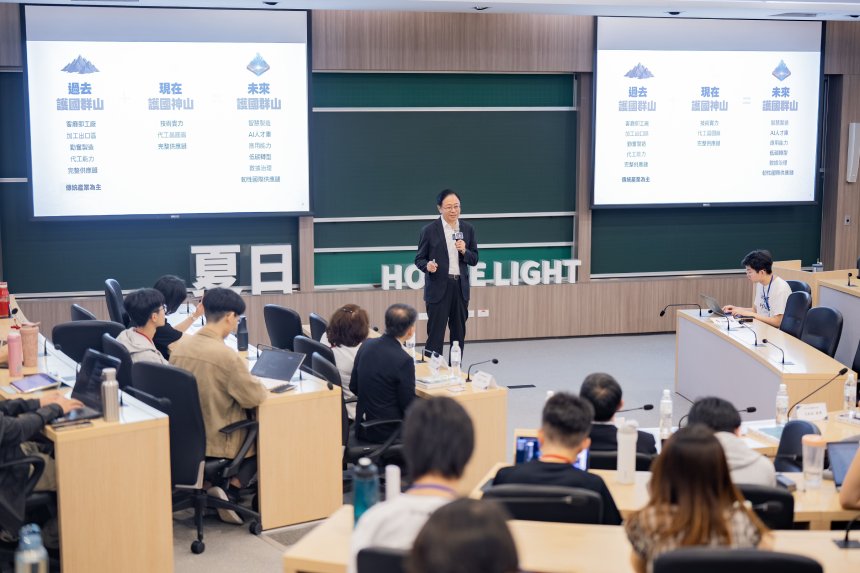 夏日Lighthouse未來提案工作坊登場  張善政勉青年善用AI接棒...