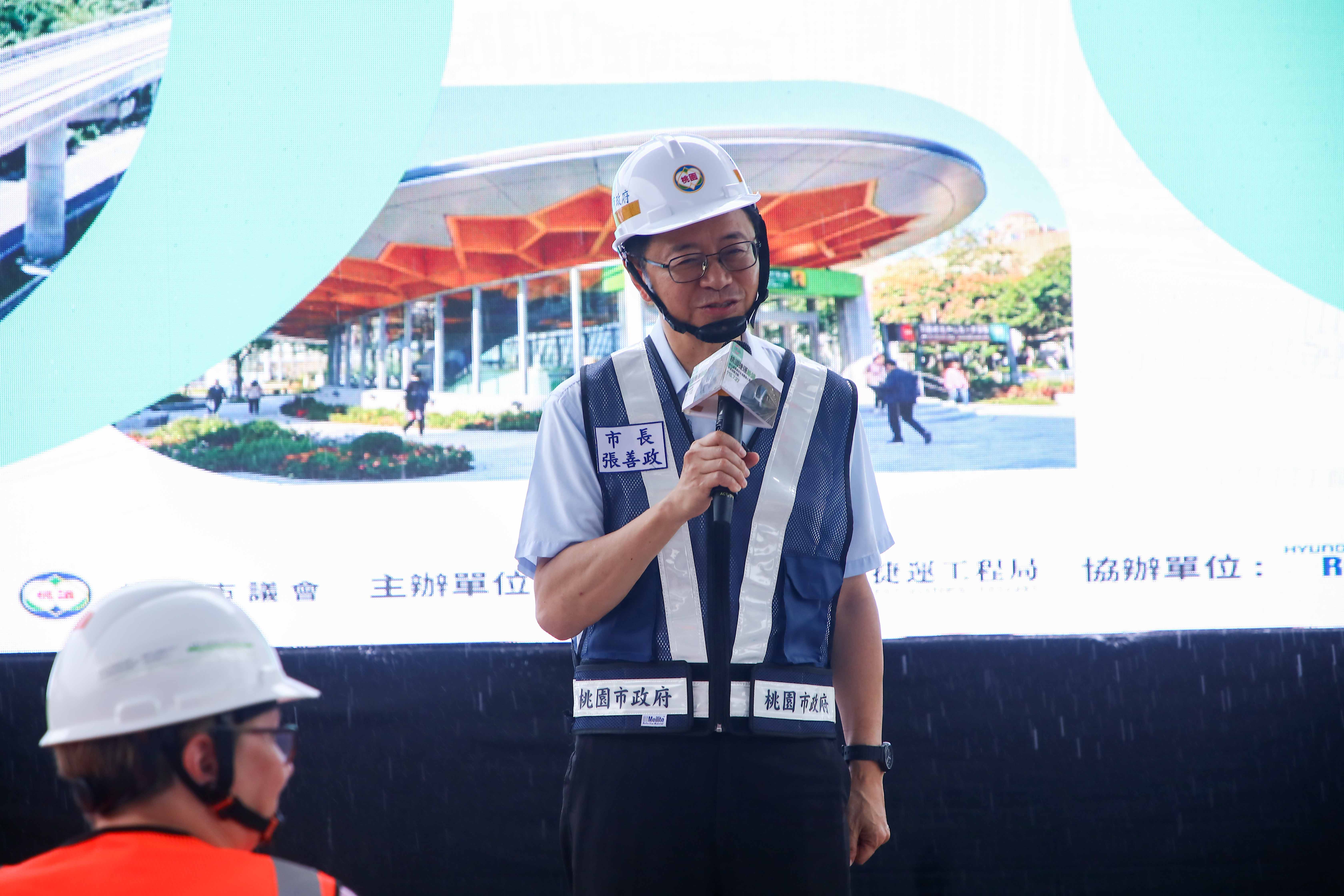 德國西門子高層親睹進度 張善政：全力衝刺通車最後一哩路...