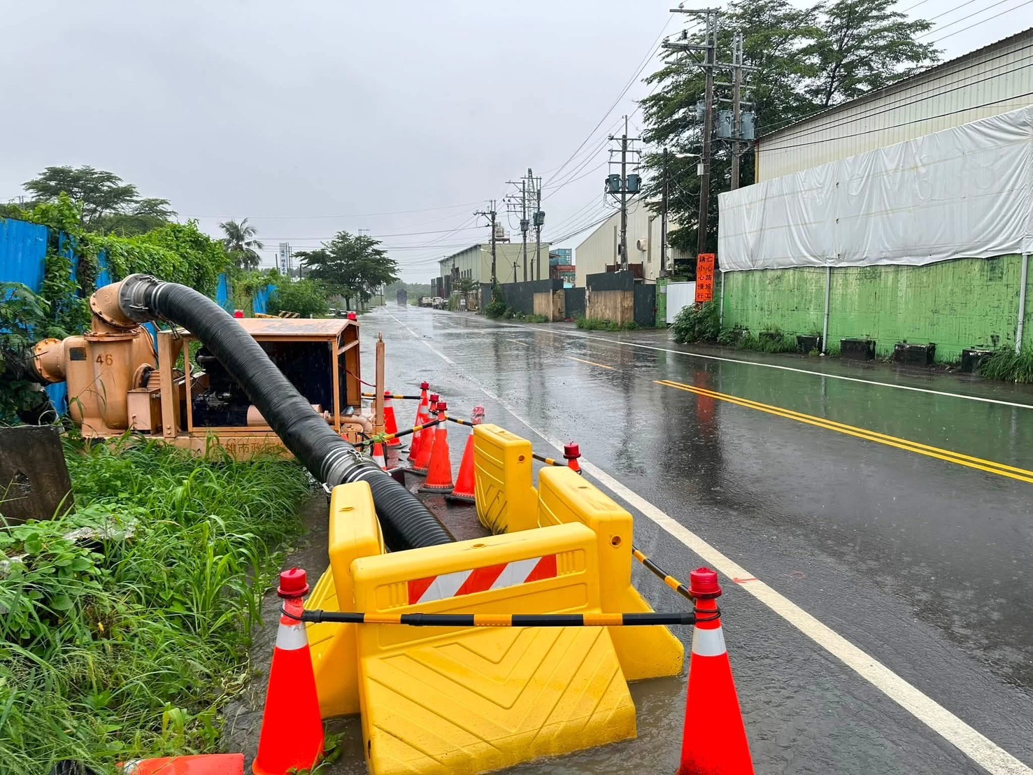 高雄短延時強降雨時雨量破80毫米  短暫積水路段皆陸續消退