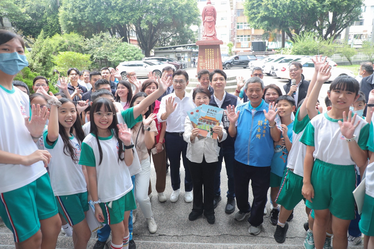 迎接115學年度第一學期開學日，台中市國中小全面免費營養午餐正式啟航！
