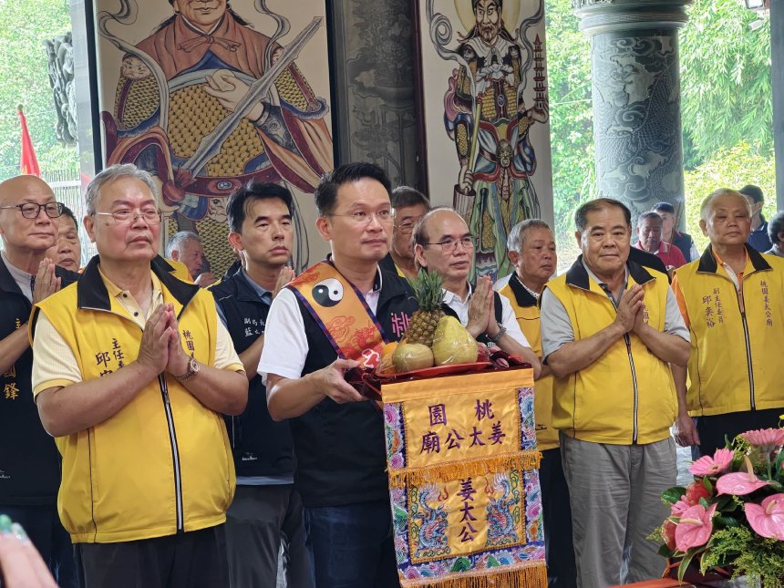 全國最大姜太公廟祝壽團拜  守護信眾平安...