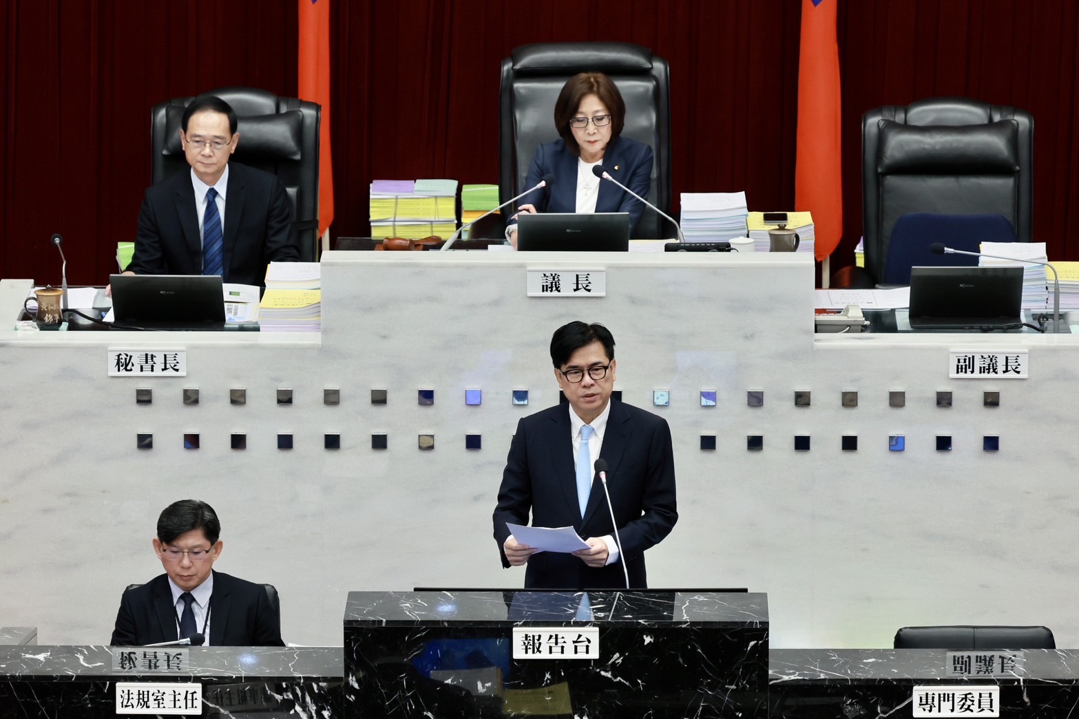 高雄市116年度總預算歲出1,929億元　陳其邁：落實財政永續 